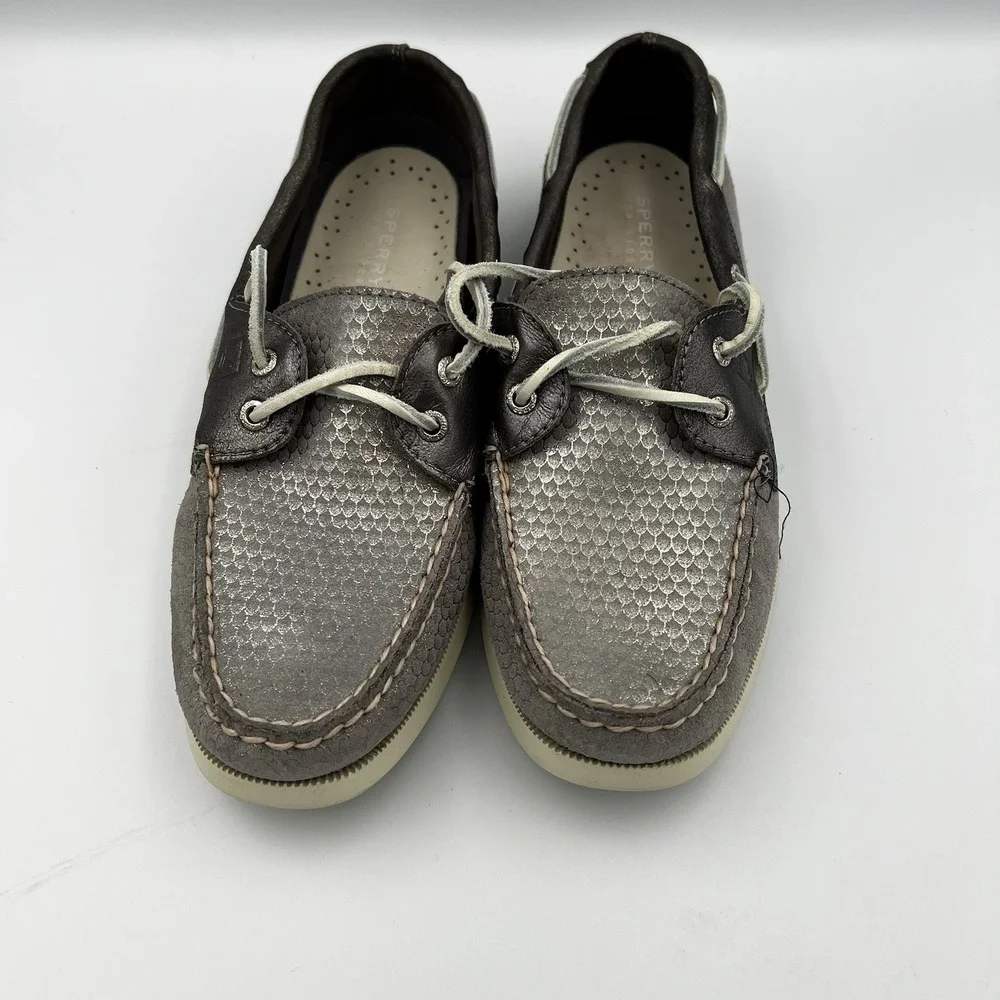 Sperry Angelfish Silver Metallic Leather Boat Shoes W‎ 9M Coastal Marina Preppy